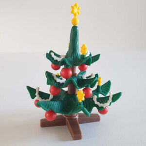 Kerstboom met versiering